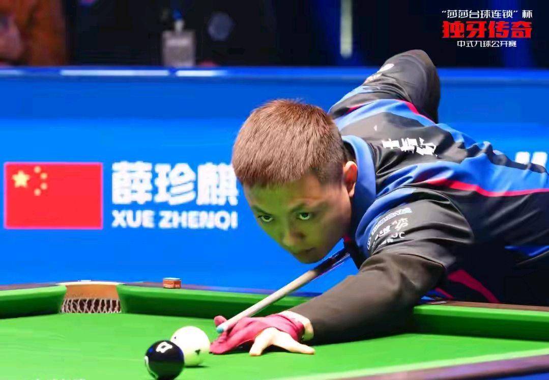 [NBA]詹姆斯突破妙传 戴维斯篮下双手暴扣.