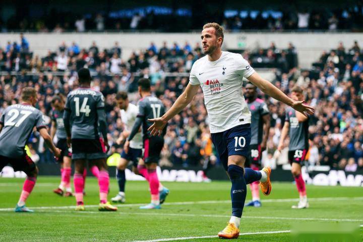 的球员之一 的球员之一