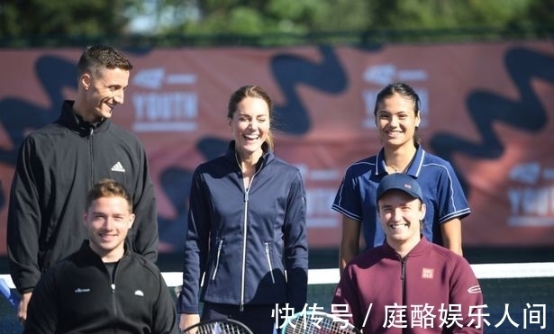 中国队以其 中国队以其